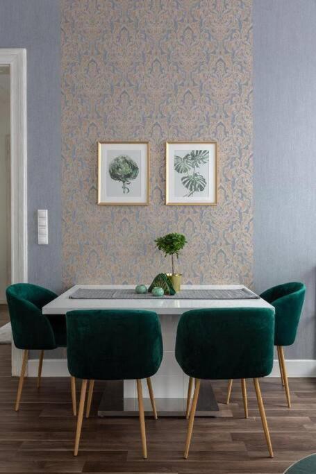 Chic, Captivating Space Boedapest Buitenkant foto